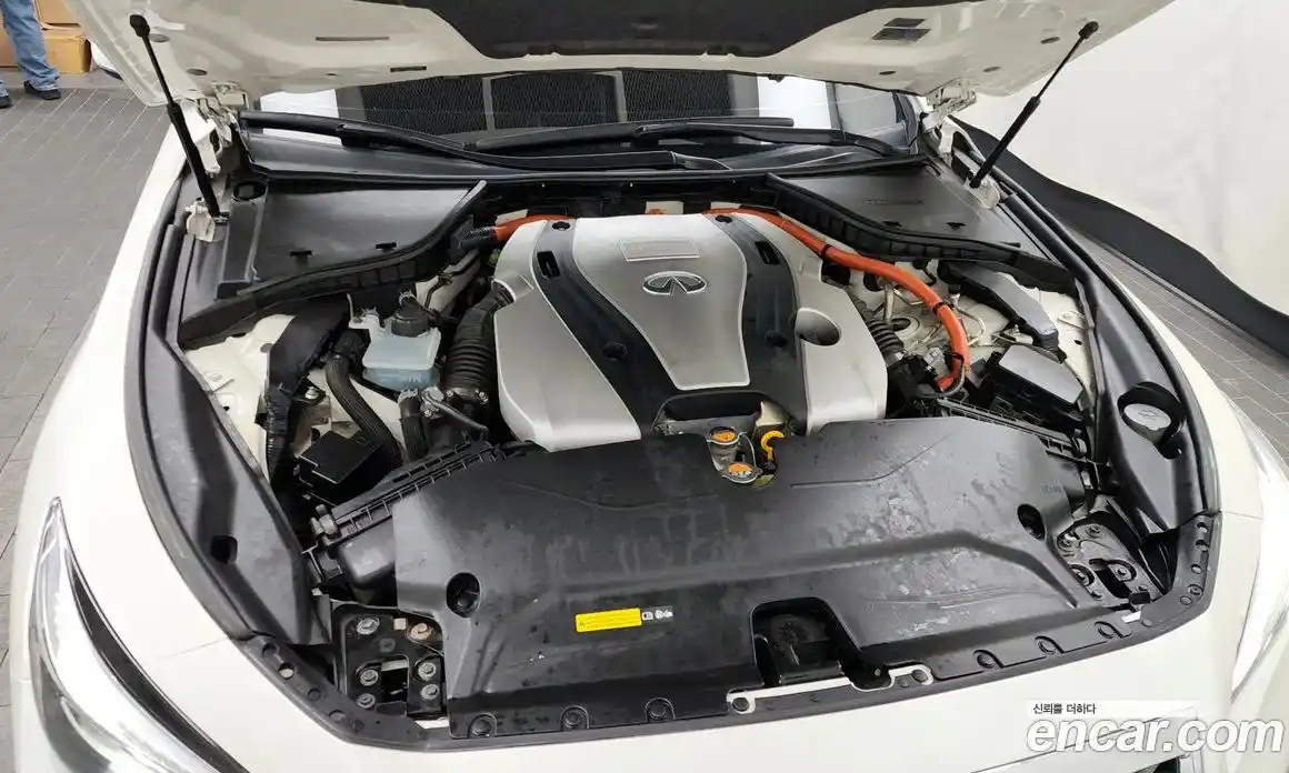 Infiniti Q50 2016 3.5 Автомат в Москве № 256155, фото 9