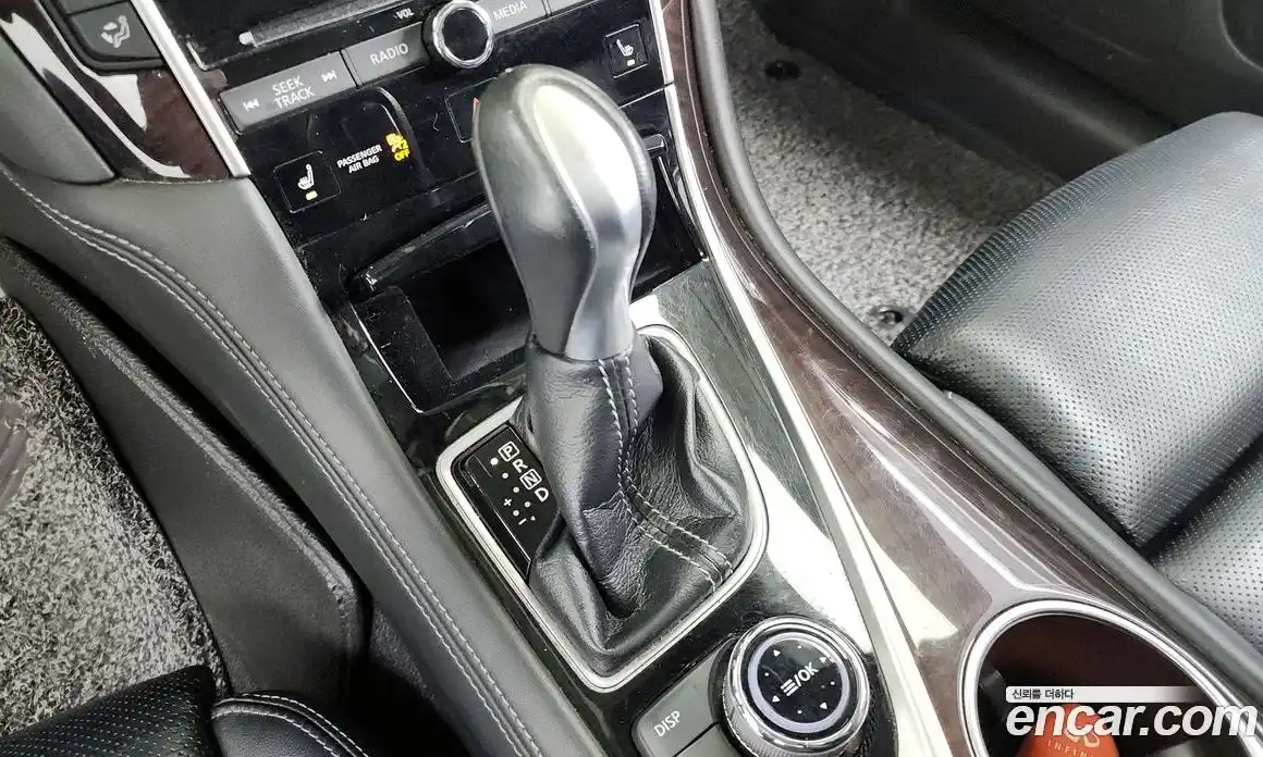 Infiniti Q50 2016 3.5 Автомат в Москве № 256155, фото 10