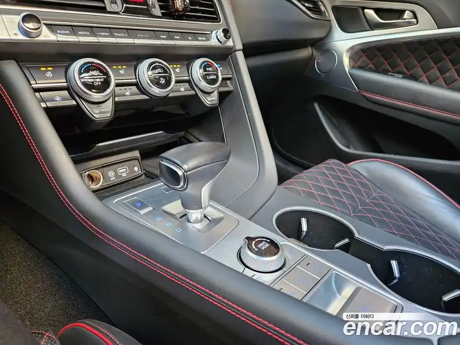 Genesis G70 2019 3.3 Автомат в Москве № 27663, фото 14