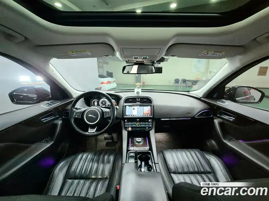 Jaguar F-Pace 2017 2.0 Автомат в Москве № 283963, фото 7