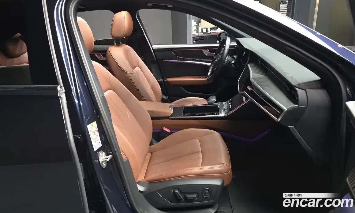 Audi A6 2021 2.0 Автомат в Москве № 292923, фото 16