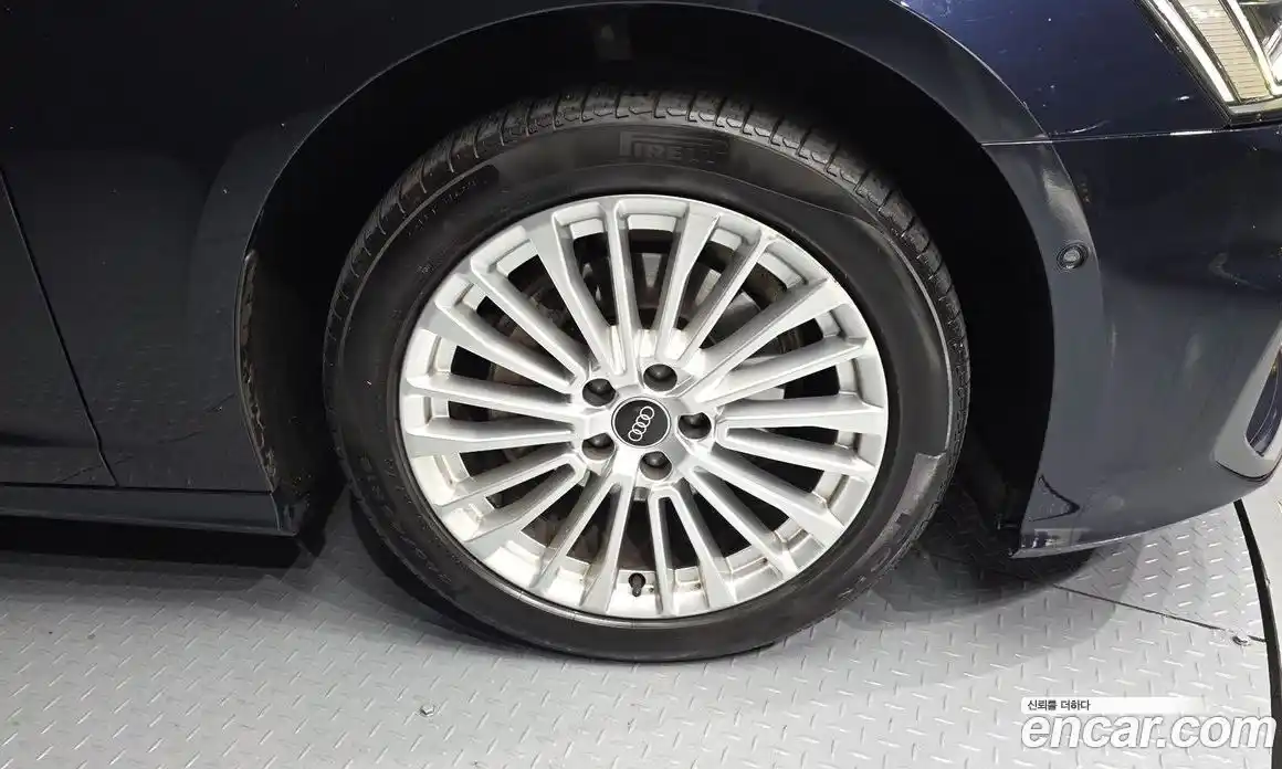 Audi A6 2021 2.0 Автомат в Москве № 292923, фото 18