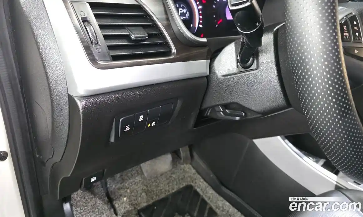 SsangYong Korando 2015 2.0 Автомат в Москве № 30671, фото 17