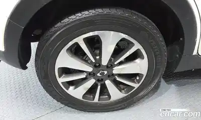 SsangYong Korando 2015 2.0 Автомат в Москве № 30671, миниатюра 5