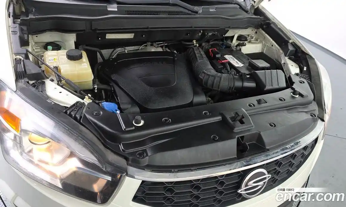 SsangYong Korando 2015 2.0 Автомат в Москве № 30671, фото 6