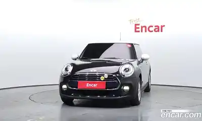 Mini Cooper 2018 1.5 Автомат в Москве № 313861, миниатюра 12