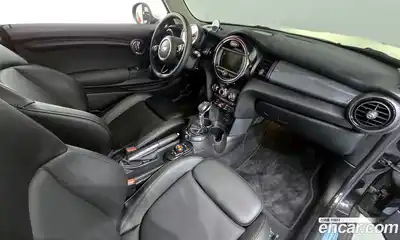 Mini Cooper 2018 1.5 Автомат в Москве № 313861, миниатюра 2