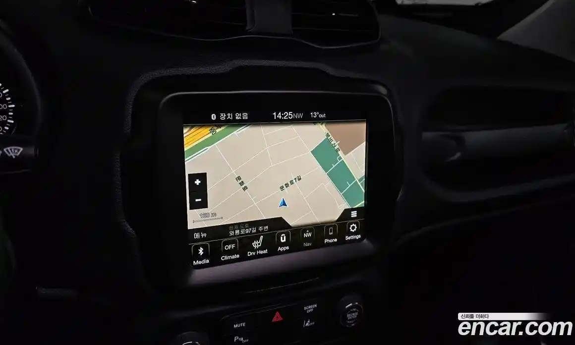 Jeep Renegade 2023 1.3 Автомат в Москве № 318092, фото 15