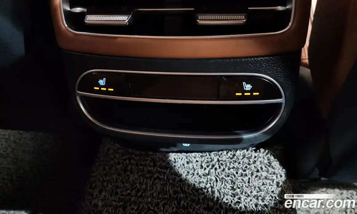 Genesis GV70 2023 2.5 Автомат в Москве № 340063, фото 1