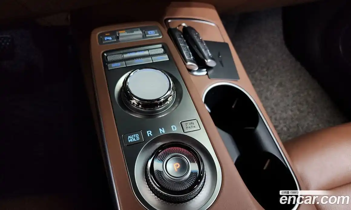 Genesis GV70 2023 2.5 Автомат в Москве № 340063, фото 11