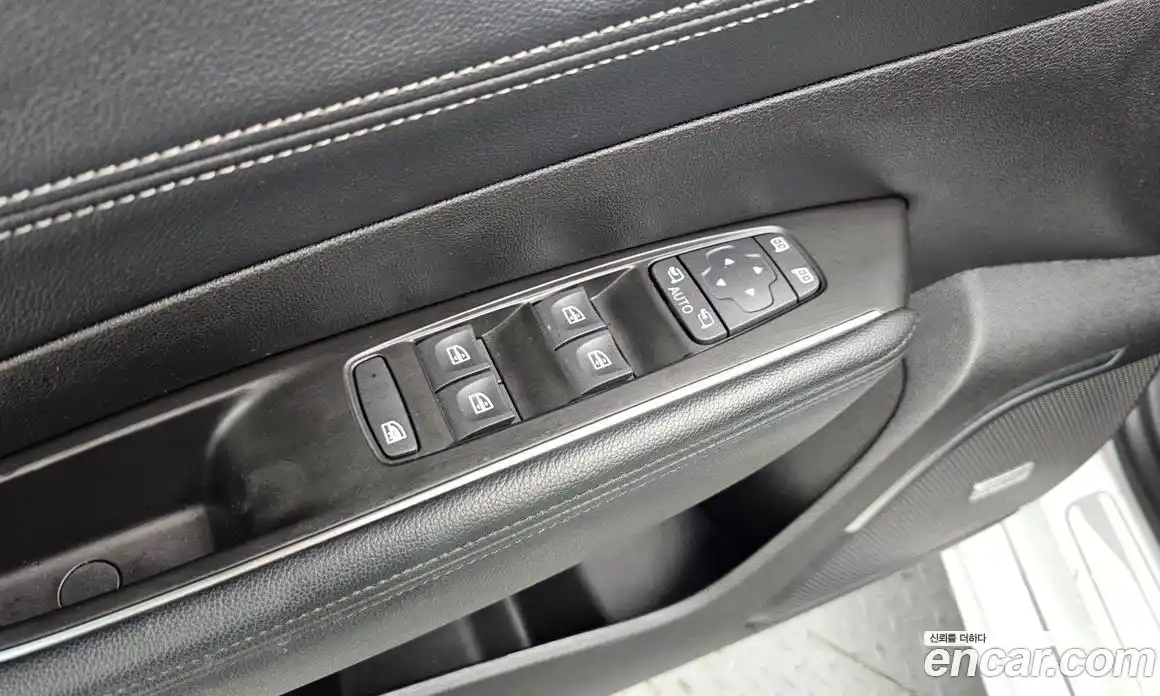 Renault SM6 2017 2.0 Автомат в Москве № 355969, фото 19