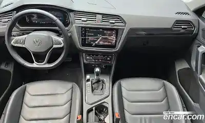 Volkswagen Tiguan 2023 2.0 Автомат в Москве № 357523, миниатюра 7