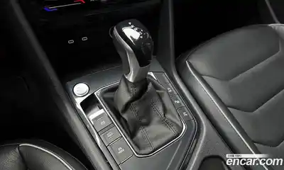 Volkswagen Tiguan 2023 2.0 Автомат в Москве № 357523, миниатюра 9