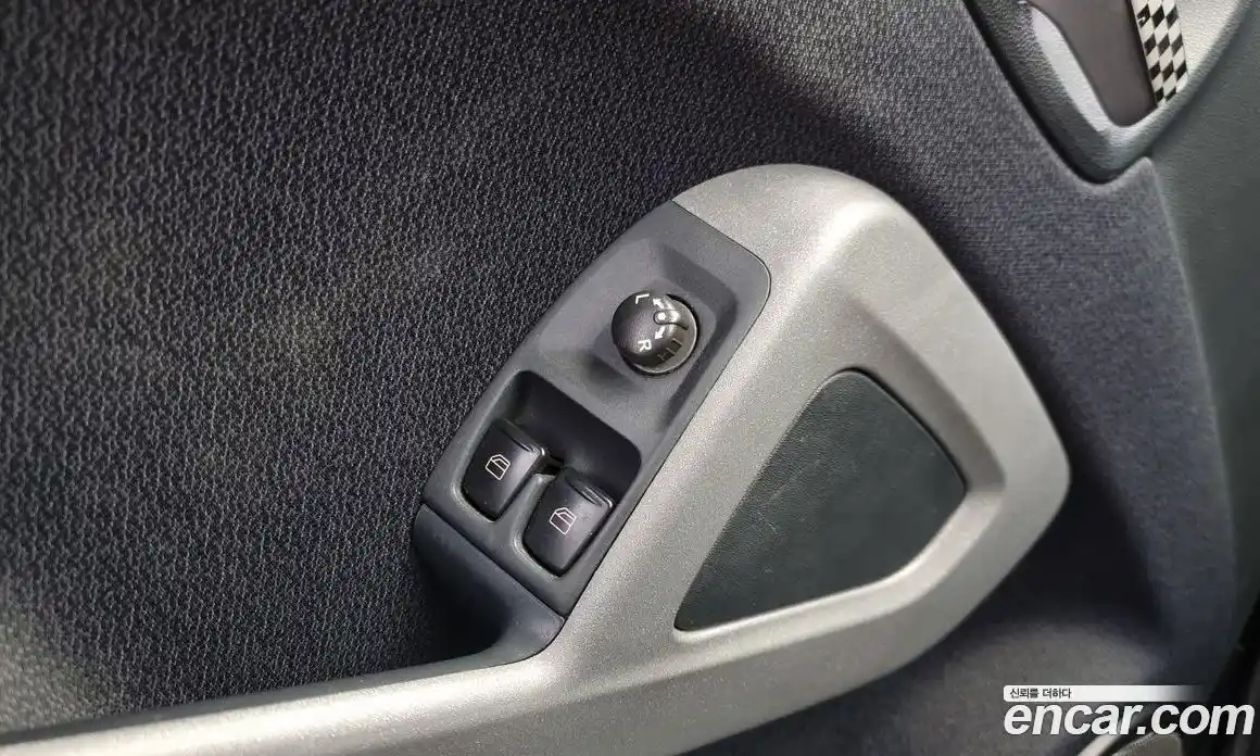 Smart Fortwo 2013 1.0 Автомат в Москве № 360978, фото 16