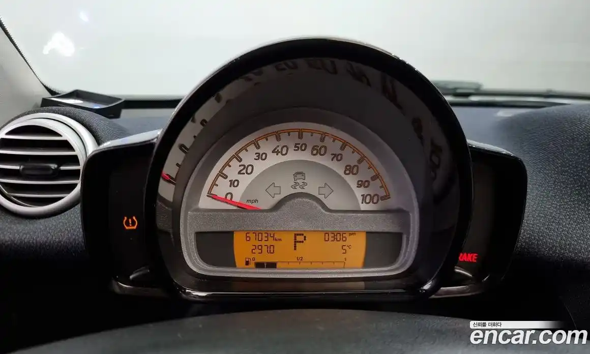 Smart Fortwo 2013 1.0 Автомат в Москве № 360978, фото 8