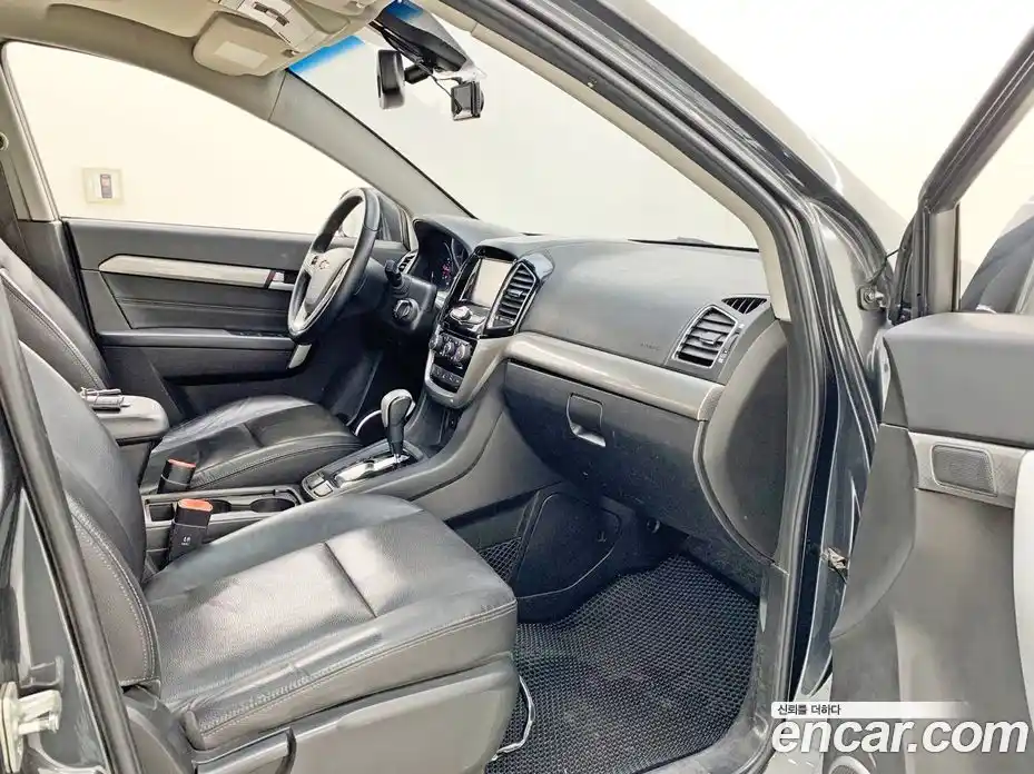 Chevrolet Captiva 2016 2.0 Автомат в Москве № 37021, фото 13
