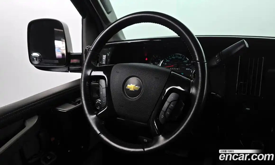 Chevrolet Express Van 2017 6.0 Автомат в Москве № 376212, фото 13
