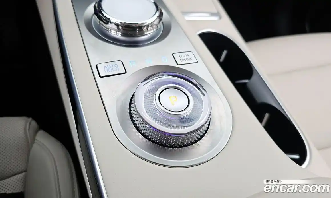 Genesis GV70 2024 2.2 Автомат в Москве № 405126, фото 9