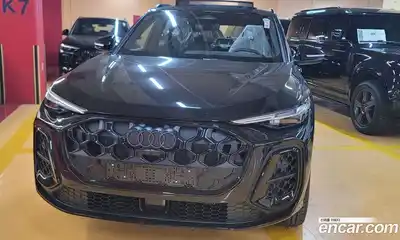 Audi Q5 2025 2.0 Автомат в Москве № 415104, миниатюра 2