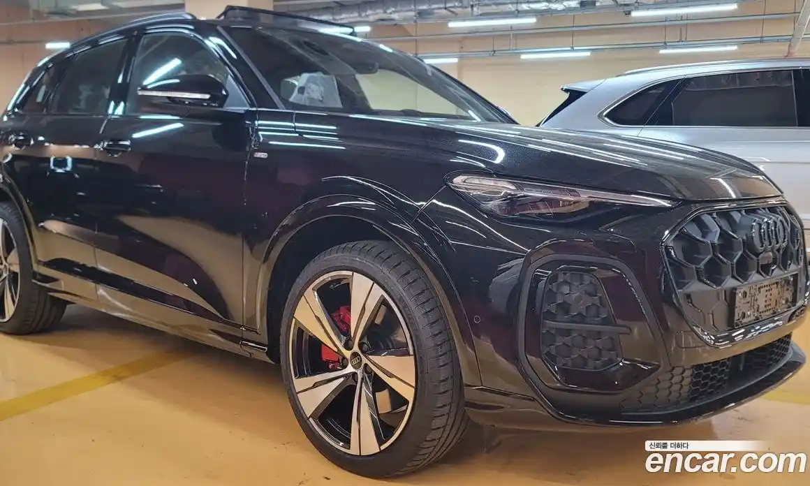 Audi Q5 2025 2.0 Автомат в Москве № 415104, фото 3