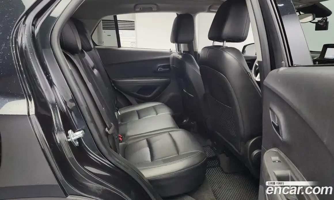 Chevrolet Trax 2015 1.4 Автомат в Москве № 42219, фото 16