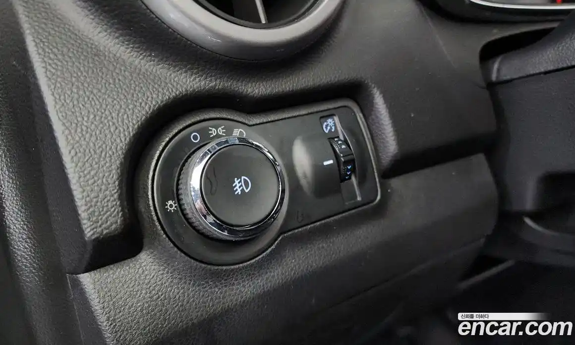 Chevrolet Trax 2015 1.4 Автомат в Москве № 42219, фото 9