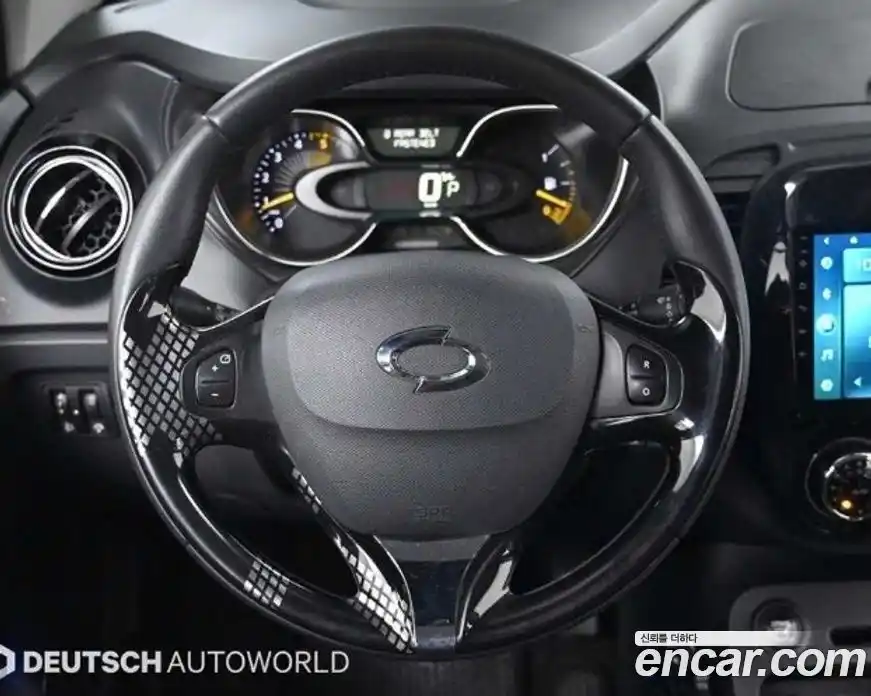 Renault QM3 2014 1.5 Автомат в Москве № 424437, фото 11