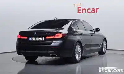 BMW 5-Series 2021 2.0 Автомат в Москве № 425888, миниатюра 2