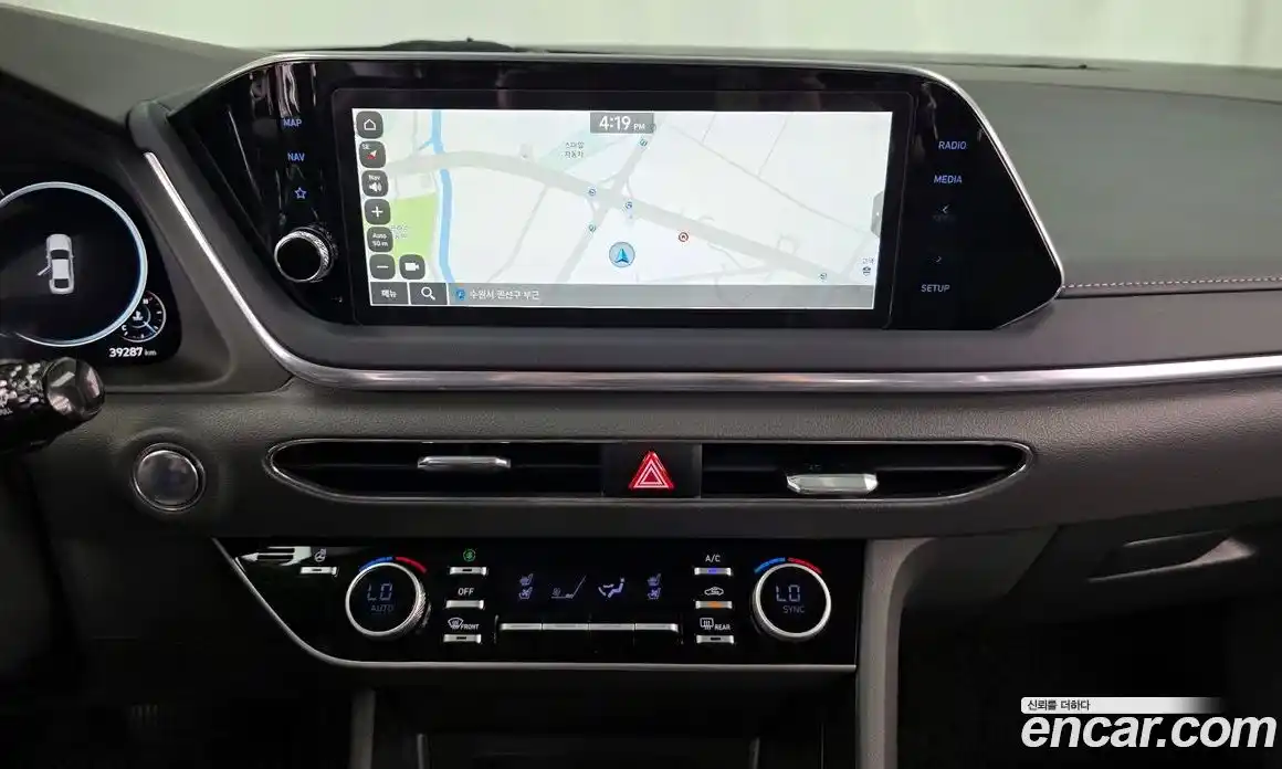 Hyundai Sonata 2023 1.6 Автомат в Москве № 42847, фото 14