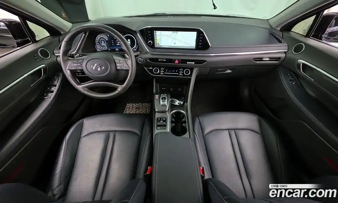 Hyundai Sonata 2023 1.6 Автомат в Москве № 42847, фото 7