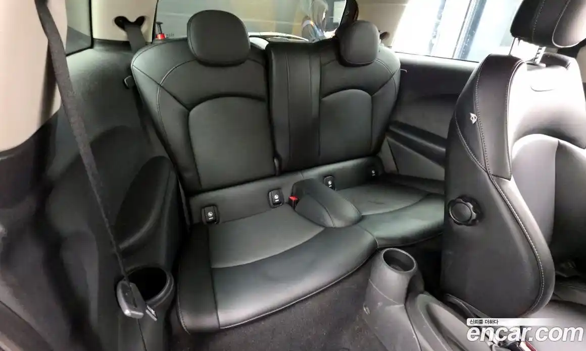 Mini Cooper 2015 1.5 Автомат в Москве № 432095, фото 12