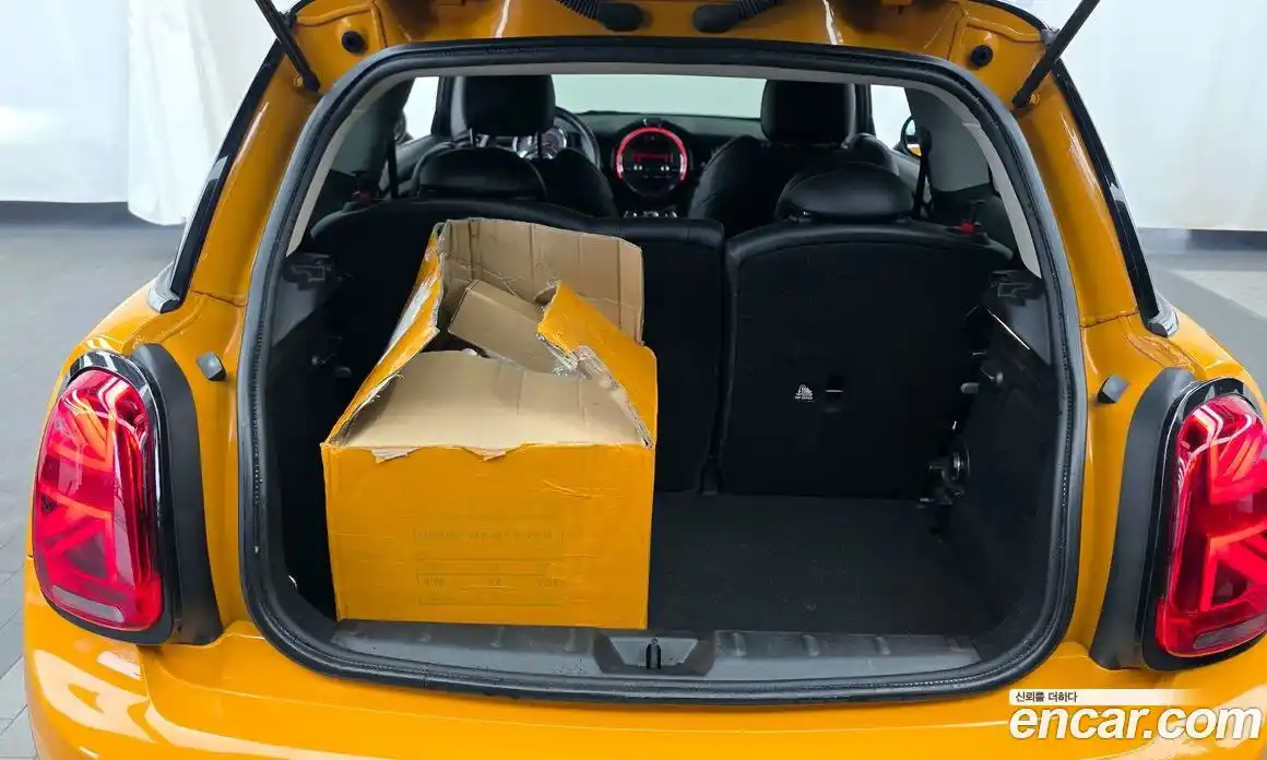 Mini Cooper 2015 1.5 Автомат в Москве № 432095, фото 20