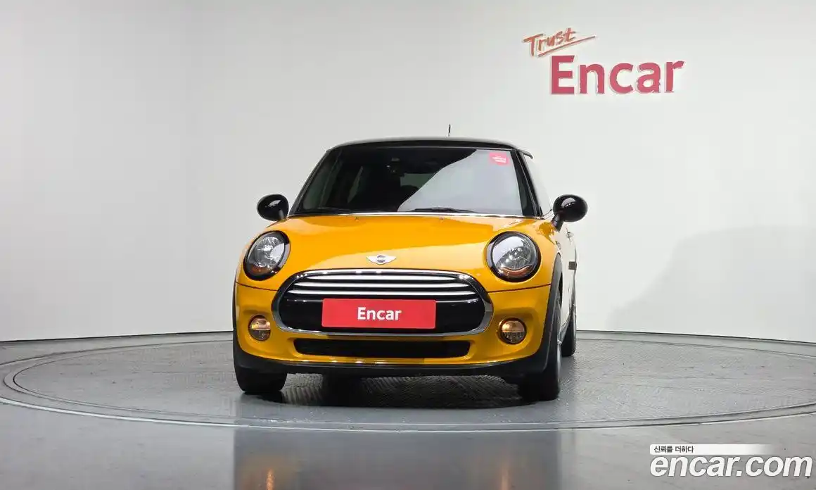 Mini Cooper 2015 1.5 Автомат в Москве № 432095, фото 3