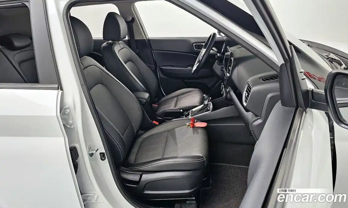 Hyundai Venue 2020 1.6 Автомат в Москве № 459260, фото 12