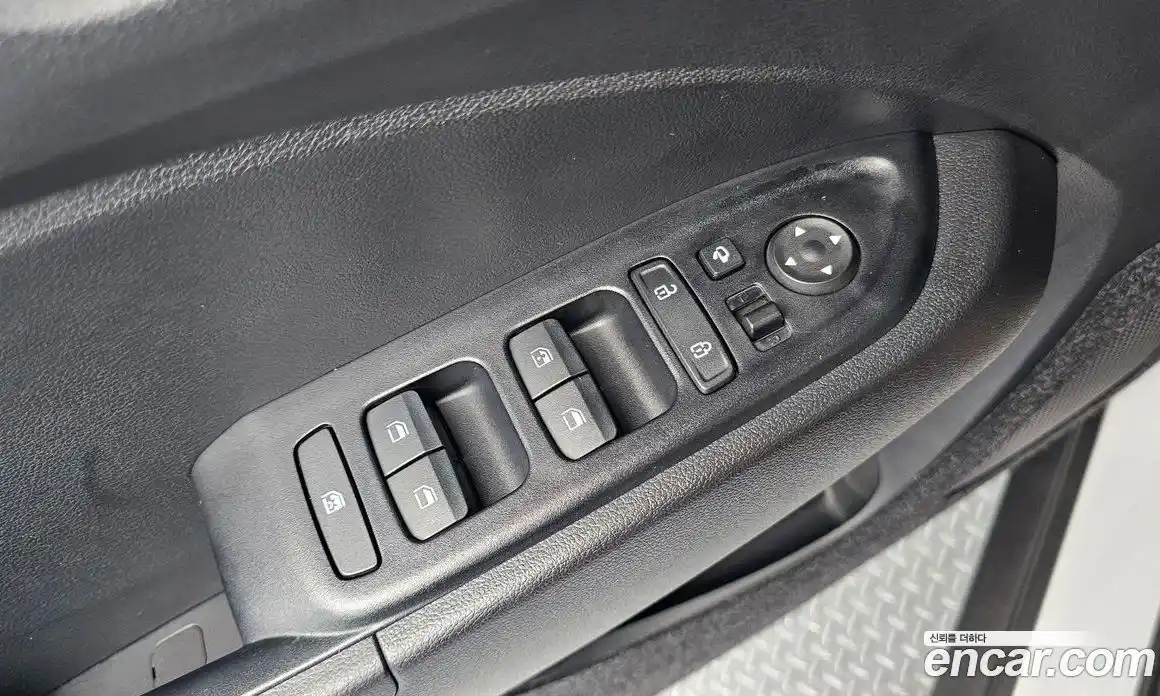 Hyundai Venue 2020 1.6 Автомат в Москве № 459260, фото 13