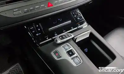 Hyundai Grandeur 2020 2.5 Автомат в Москве № 45948, миниатюра 3