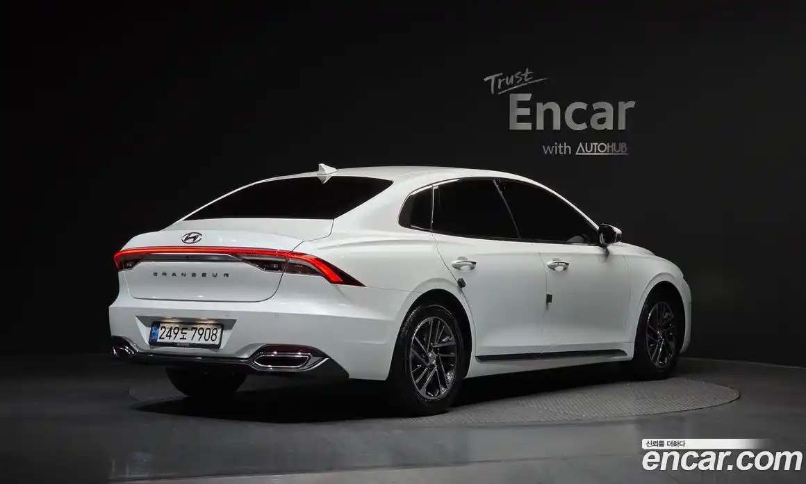 Hyundai Grandeur 2020 2.5 Автомат в Москве № 45948, фото 7