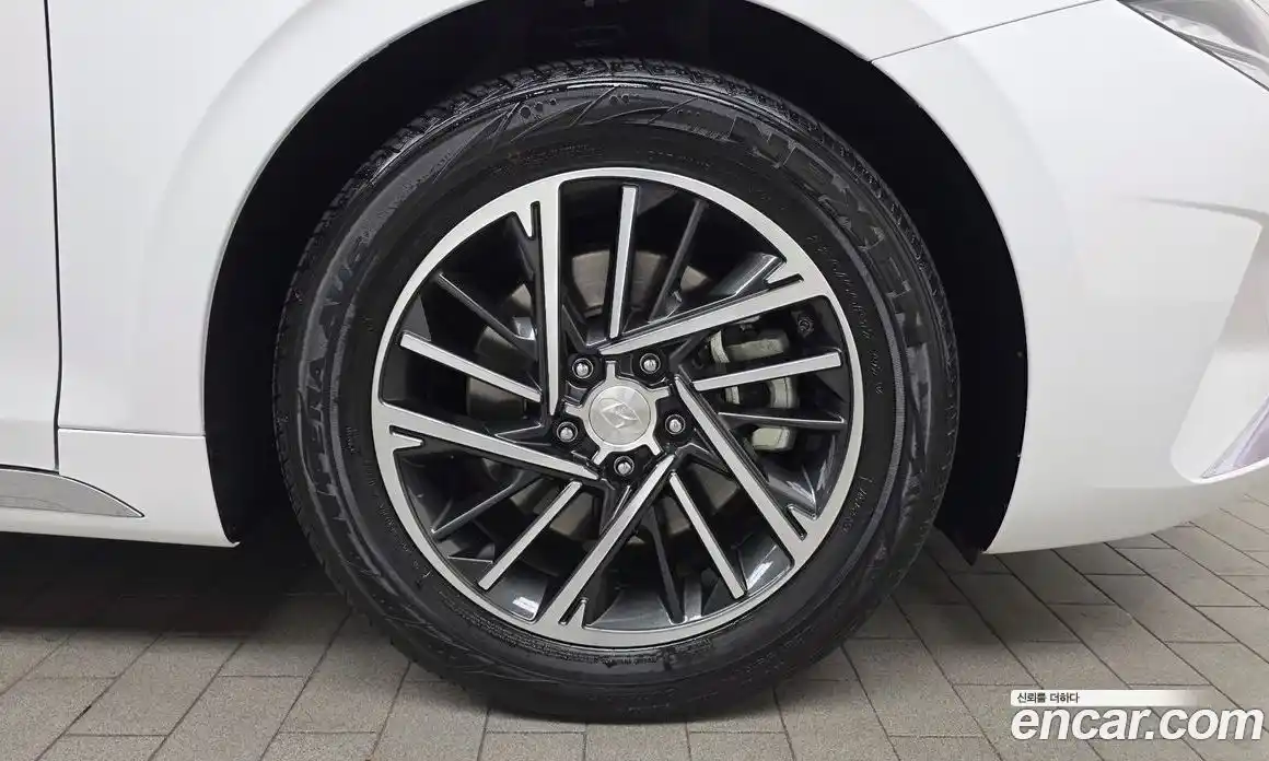 Hyundai Grandeur 2020 2.5 Автомат в Москве № 45948, фото 9