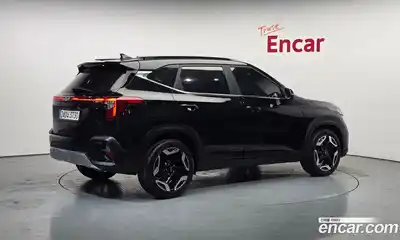 Kia Seltos 2024 1.6 Автомат в Москве № 459806, миниатюра 2