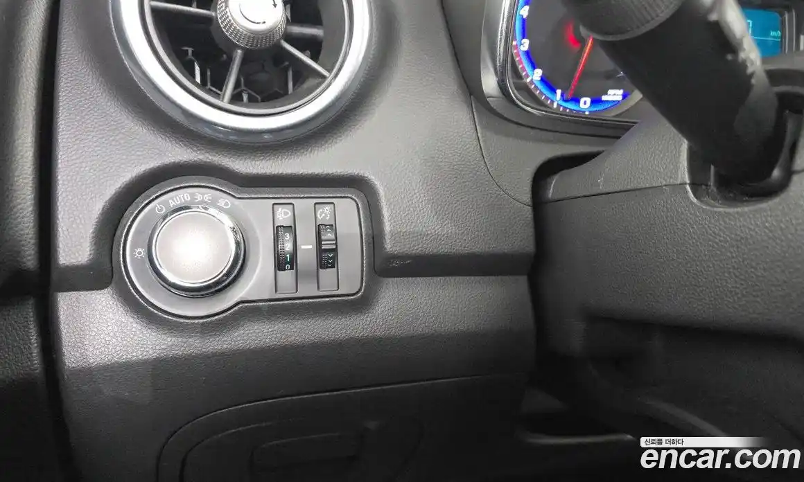 Chevrolet Trax 2013 1.4 Автомат в Москве № 462893, фото 16