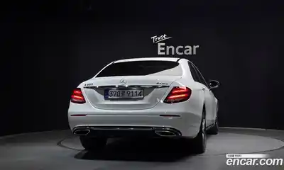 Mercedes-Benz E-Class 2019 2.0 Автомат в Москве № 467521, миниатюра 4