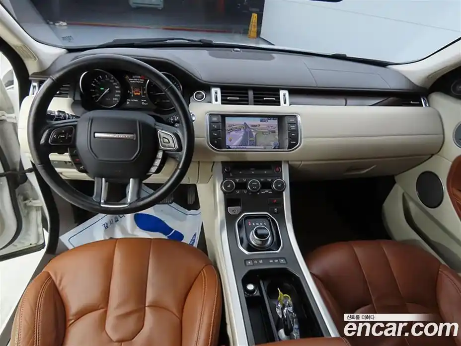 Land Rover Range-Rover Evoque 2013 2.2 Автомат в Москве № 471567, фото 7