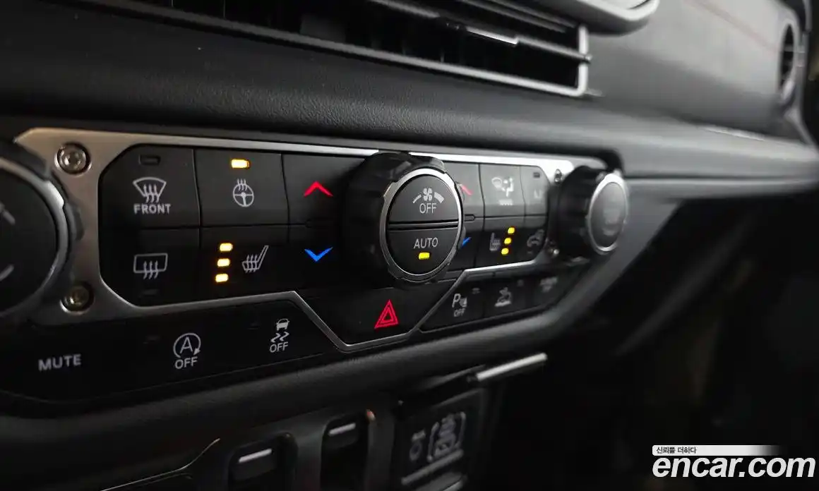 Jeep Wrangler 2025 2.0 Автомат в Москве № 472587, фото 15