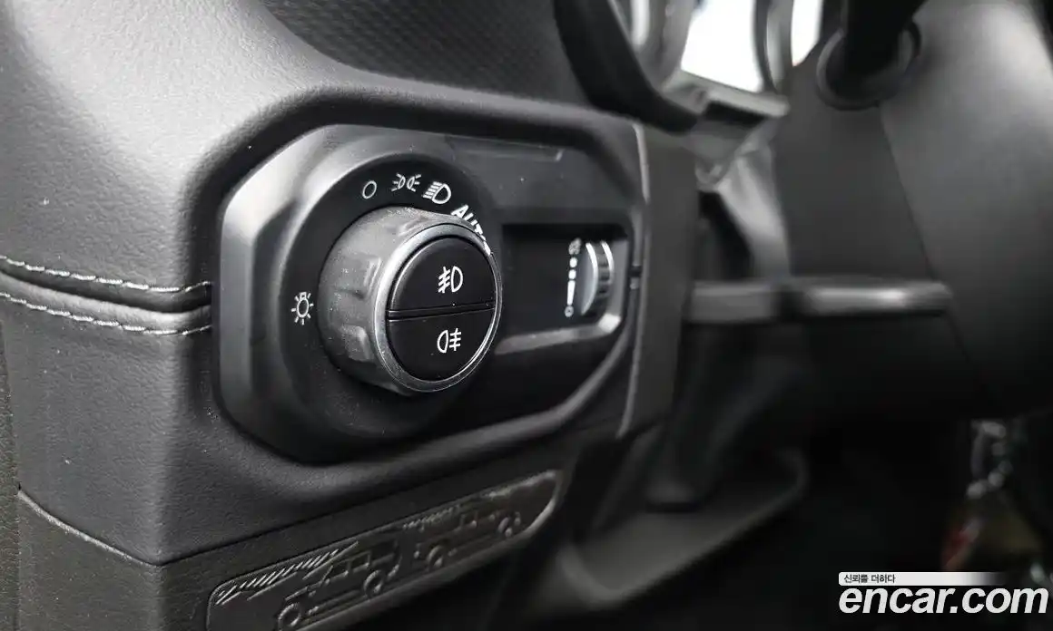 Jeep Wrangler 2025 2.0 Автомат в Москве № 472587, фото 17