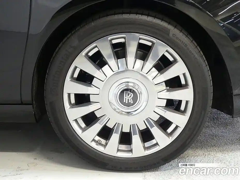 Rolls-Royce Phantom 2021 6.7 Автомат в Москве № 474823, фото 4