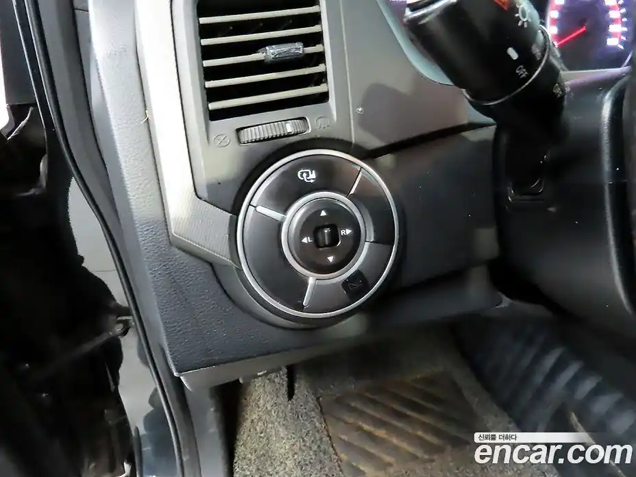 SsangYong Korando 2012 2.0 Автомат в Москве № 491668, фото 16