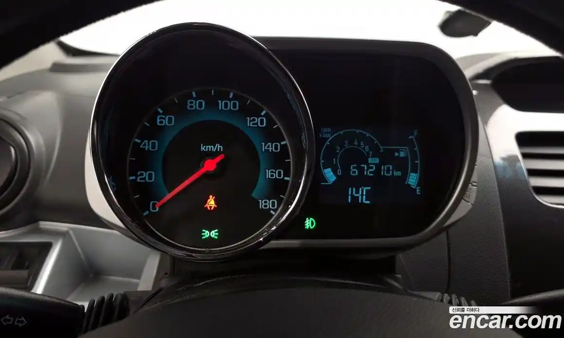 Chevrolet Spark 2014 1.0 Автомат в Москве № 492169, фото 8