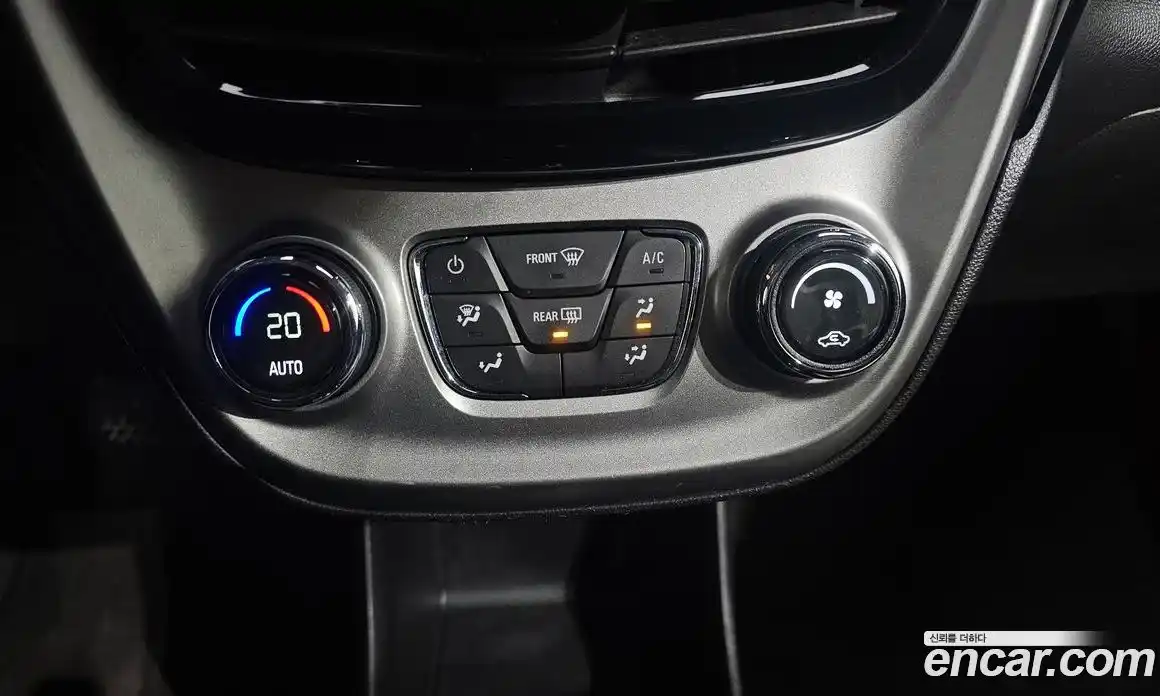 Chevrolet Spark 2016 1.0 Автомат в Москве № 492352, фото 19