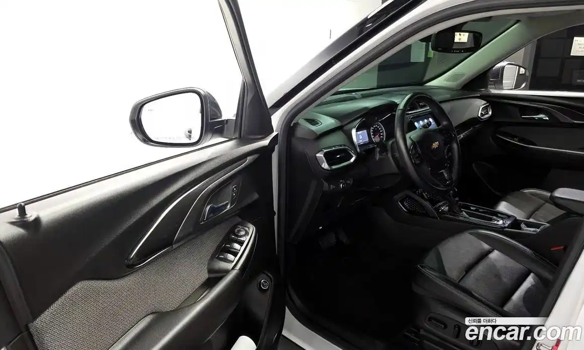 Chevrolet TrailBlazer 2022 1.3 Автомат в Москве № 492956, фото 11