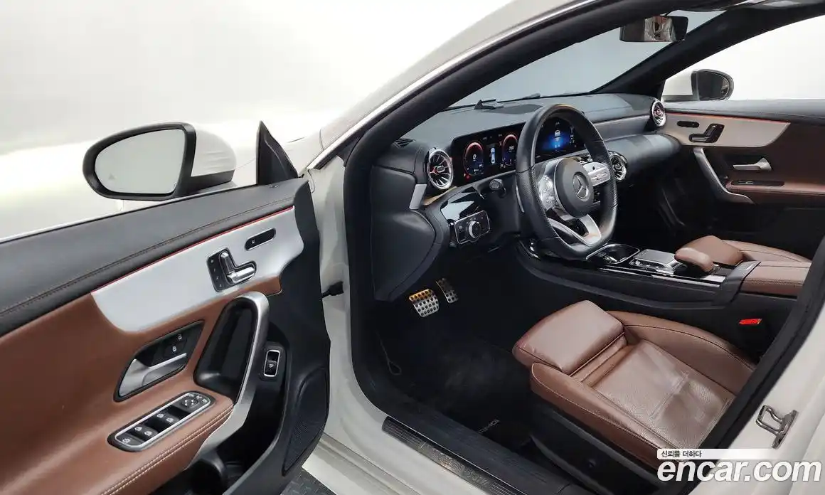 Mercedes-Benz CLA-Class 2021 2.0 Автомат в Москве № 494256, фото 10